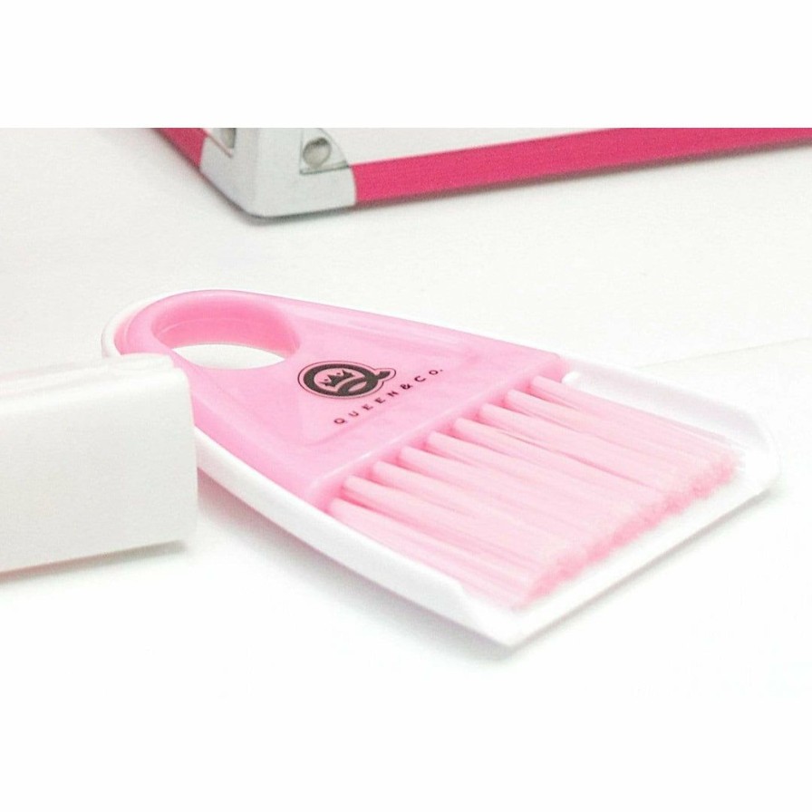 Embellishments Queen & Co | Queen & Co Mini Dustpan Tools